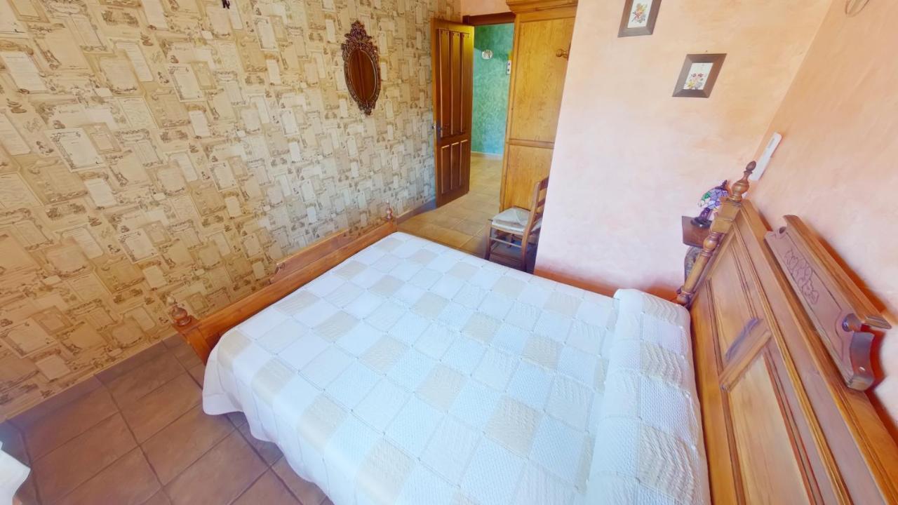 Ruralrut-El Tiemblo Wifi, Cabina De Hidromasaje, Aire Acondicionado Y A Pocos Metros De Zonas De Bano Naturales Bagian luar foto