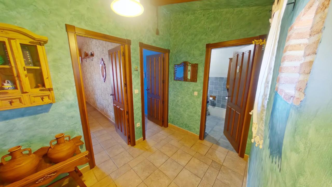 Ruralrut-El Tiemblo Wifi, Cabina De Hidromasaje, Aire Acondicionado Y A Pocos Metros De Zonas De Bano Naturales Bagian luar foto