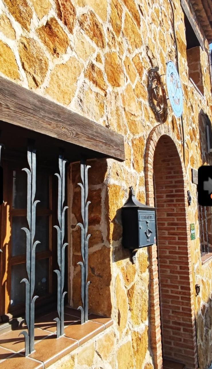 Ruralrut En El Tiemblo Precios Especiales A Partir De 7 Noches, Wifi, Cabina De Hidromasaje, Aire Acondicionado, Zonas De Bano Naturales Cercanas Bagian luar foto